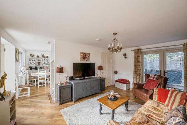 2 bed Semi-Detached for sale Image 5