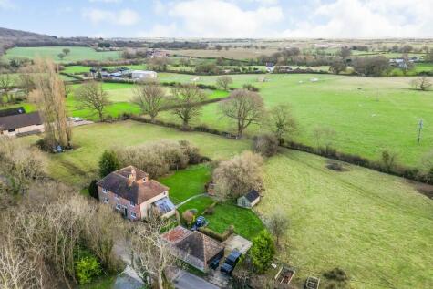 Bonnington, Nr Ashford, Kent.