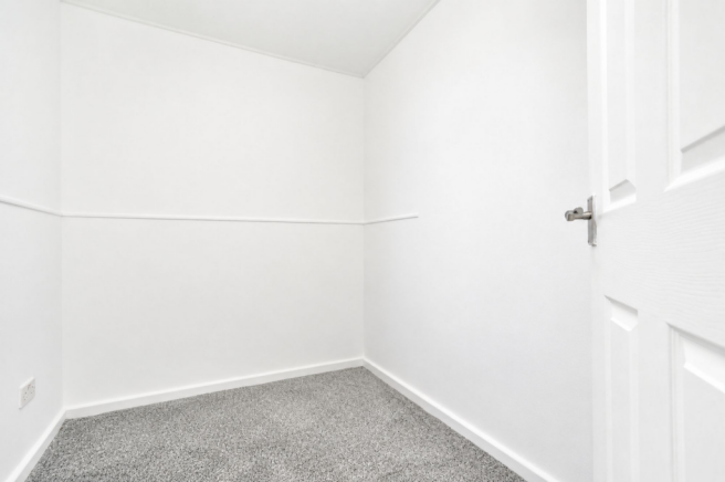 3 bed Semi-Detached to rent Image 12