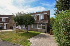 57, Stroma Gardens, Hailsham BN27 3AZ