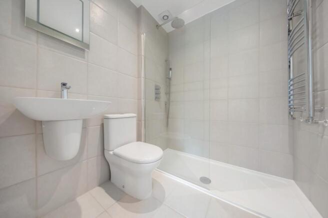 En-Suite Bathroom