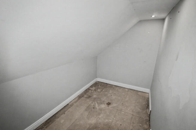 3 bed Terraced for sale Image 12