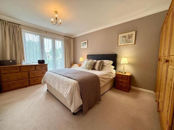Vanbrugh Gate, Broome Manor, Swindon photo 4