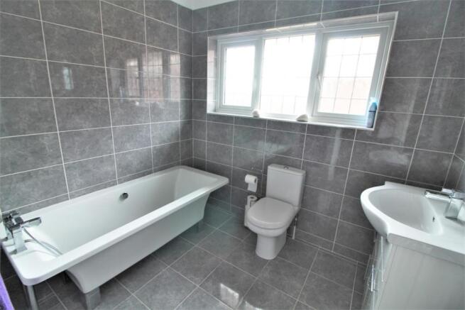 FAMILY BATHROOM