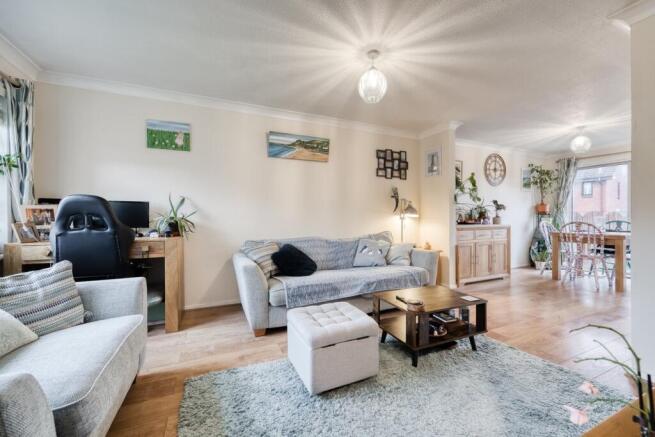 Aspen Drive, Glasgow, G21 photo 4