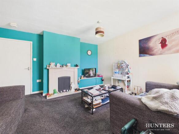 CAM05287G0-PR0174-STILL002.jpg