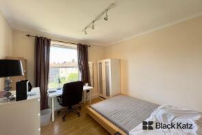17, Colwyn House, Hercules Road, London SE1 7BY