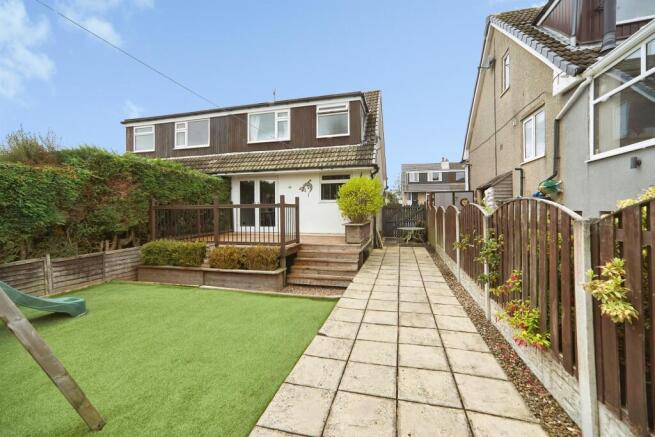 3 bed Semi-Detached for sale Image 12