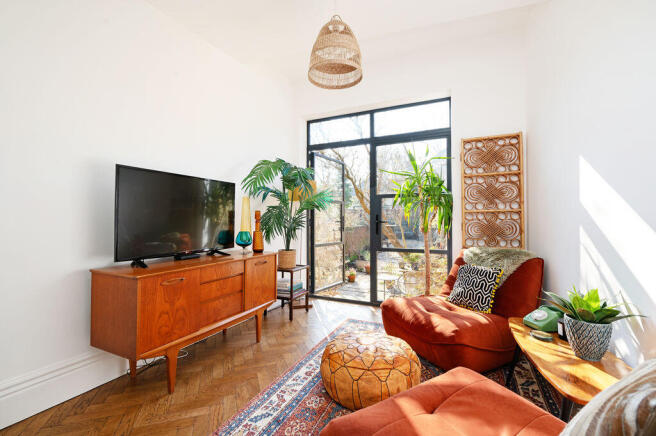 4 bed Terraced for sale Image 8