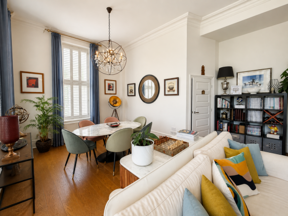 4 bed Terraced for sale Image 4