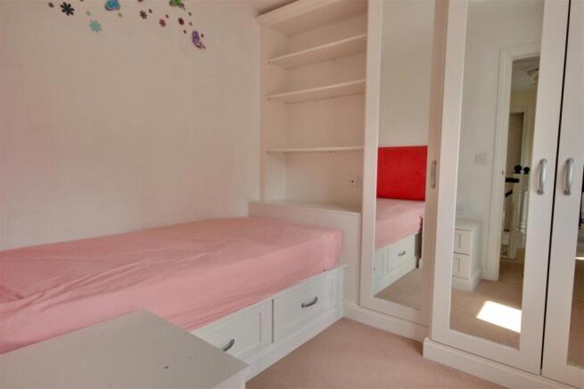 4 bed Semi-Detached for sale Image 12