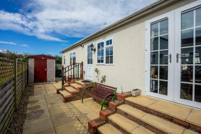 2 bed Park Home for sale Image 5