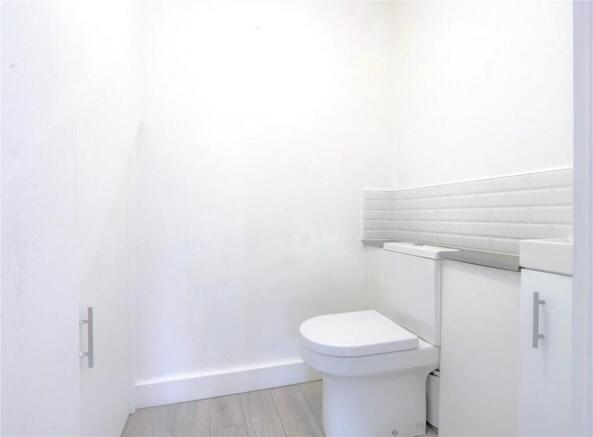 3 bed Terraced for sale Image 10