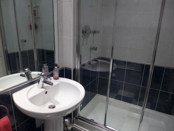 En Suite Bathroom
