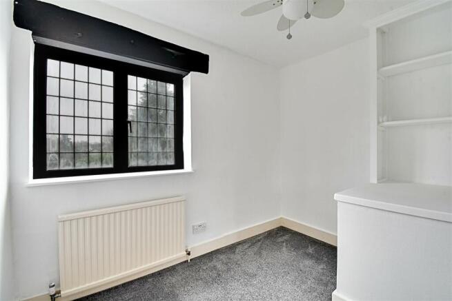 Bedroom 3_1.jpg