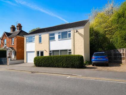 Pondcroft Road, Knebworth