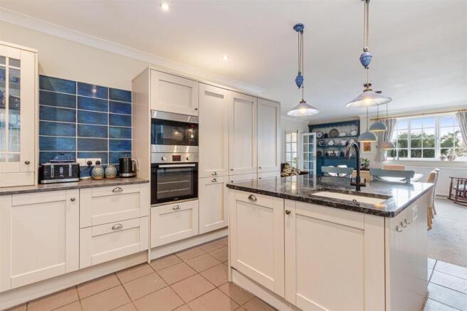 A13 - Extras - Hillside Stoke Gabriel - 260223.jpg