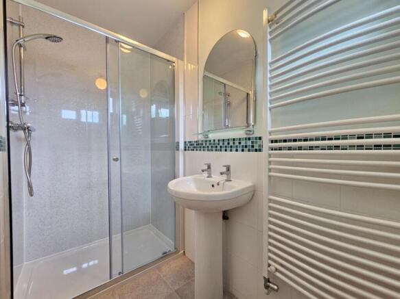 Ensuite.jpg
