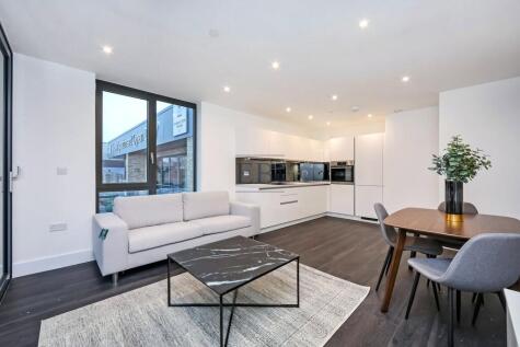 Kempton House, 122 High Street, Staines-Upon-Thames, TW18