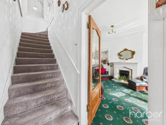 Rhindmuir Avenue, Swinton, Glasgow, G69 6BG photo 4