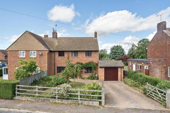 60 Kingsley Road, Silverstone