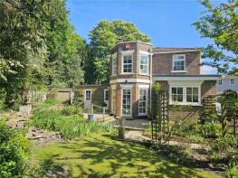 26, Heathfield Park, Midhurst GU29 9HN