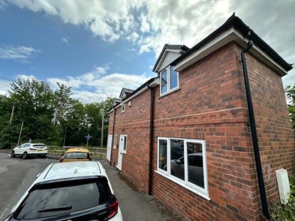 2 bed Detached to rent Image 7