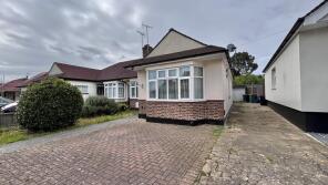 92, Danescroft Drive, Leigh-on-sea SS9 4NH