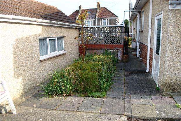 Side/rear garden