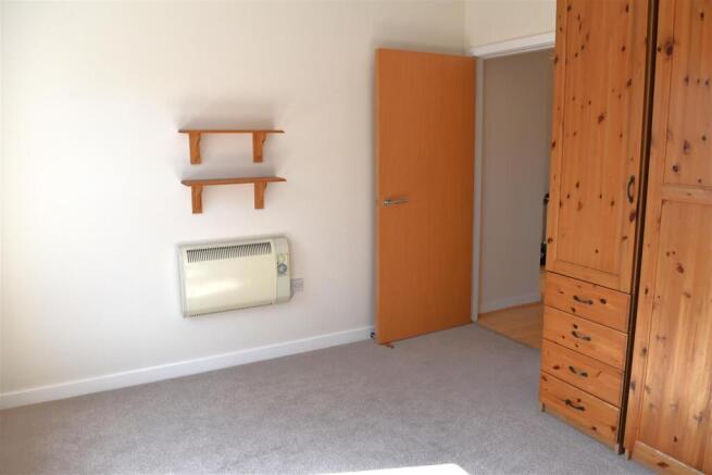 2 bed Flat to rent Image 8