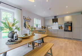 102, Deer Park Way, Thorney PE6 0FS