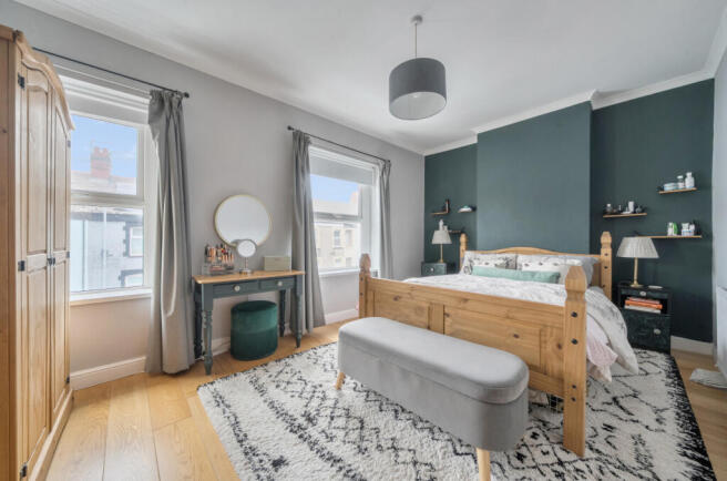 1369820-17-68efa9...