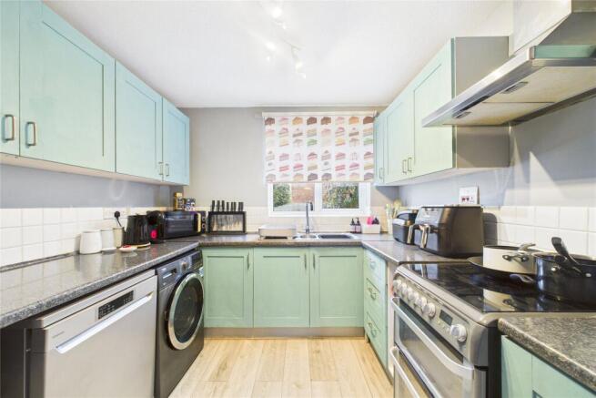 Birkdale, Bracknell, Berkshire, RG12 photo 2