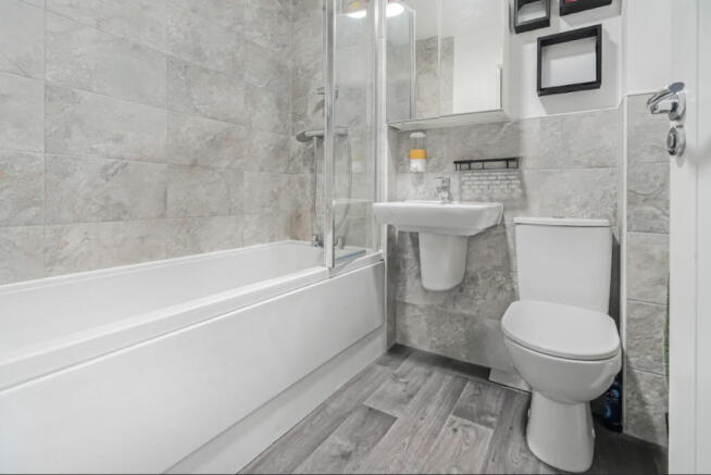 2 bed Semi-Detached for sale Image 6
