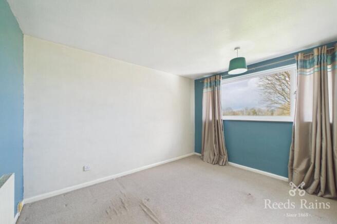 3 bed Semi-Detached for sale Image 9