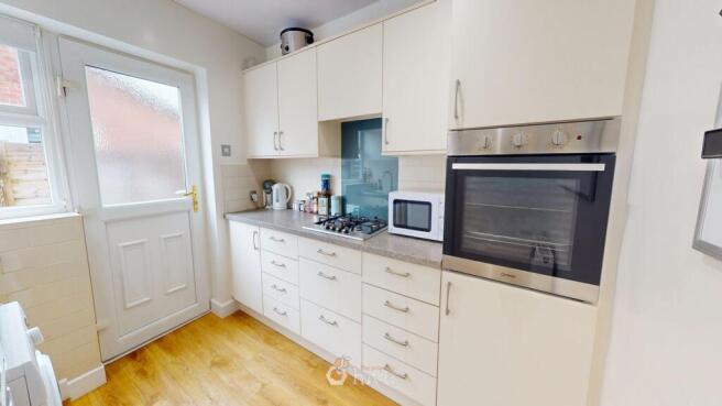 2 bed Semi-Detached Bungalow for sale Image 7
