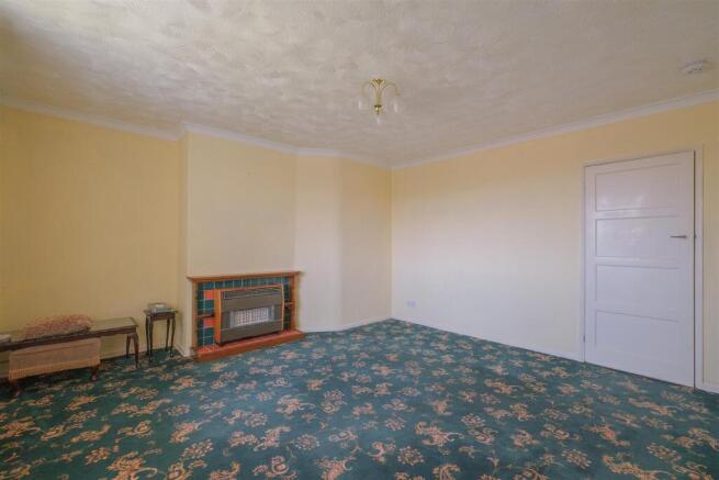 2 bed Apartment for sale Image 4
