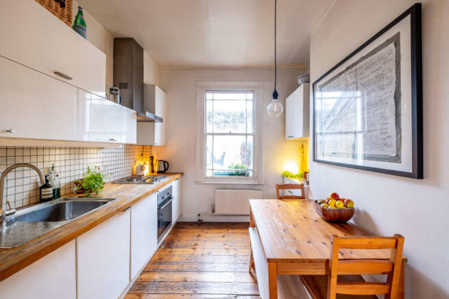 8444063-interior03-800