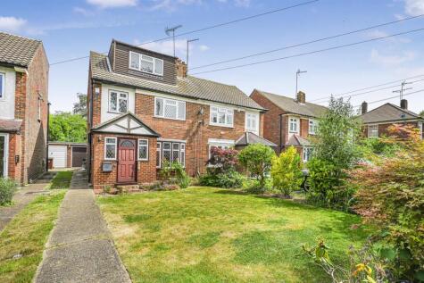 Hawkwood Crescent, North Chingford, E4