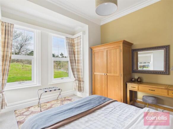 2 bed Apartment for sale Image 8