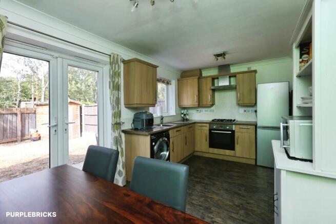 3 bed Semi-Detached for sale Image 4