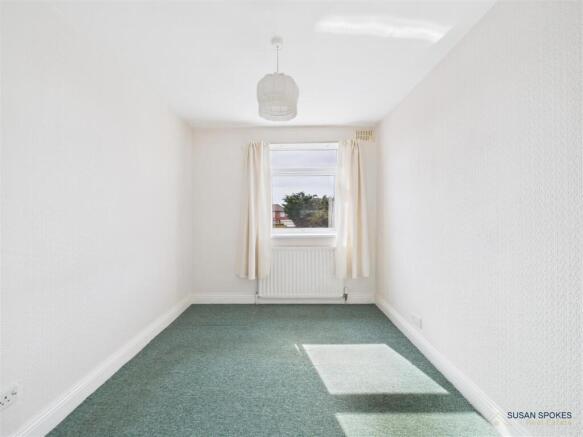 CAM01858G0-PR0112-STILL018.jpg