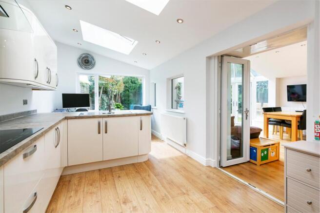 3 bed Semi-Detached for sale Image 5