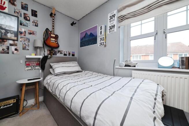 3 bed Semi-Detached for sale Image 11