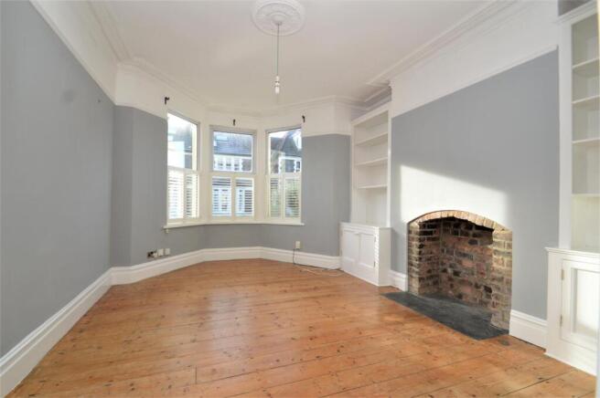 GF 26 Cricklade Road (9).JPG