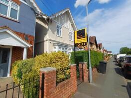 19c, Willoughby Road, Slough SL3 8JH