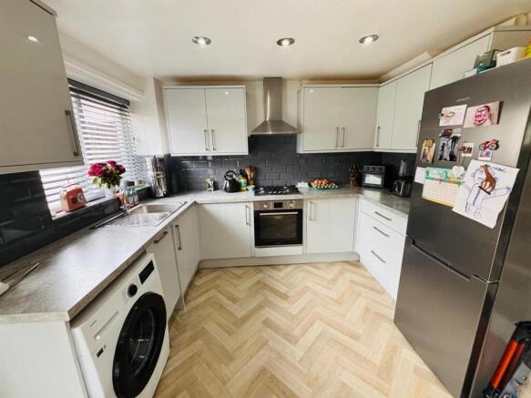 Fitted Dining Kitchen: