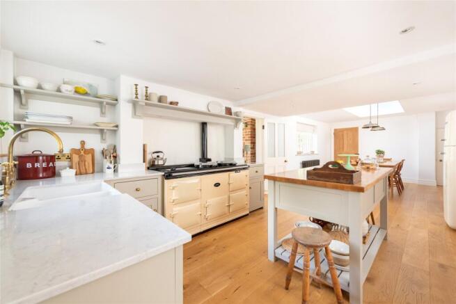 Kitchen/Breakfast Rm