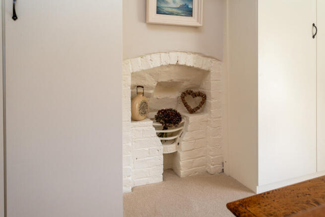 Master bedroom d
