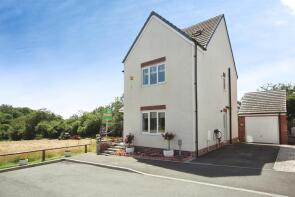 42, Harp Field, Blackwood NP12 0NW